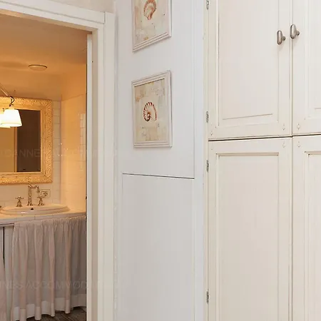 Cg Armenonville White شقة *