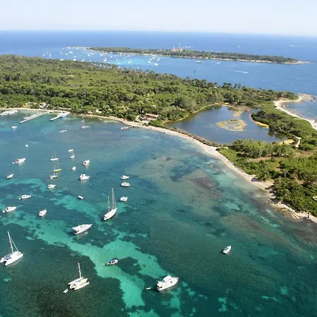 Cg Armenonville White