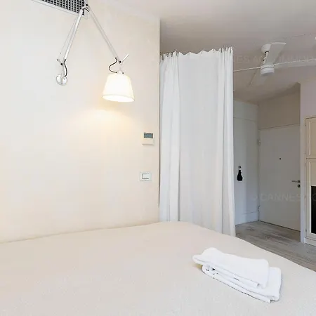 Cg Armenonville White カンヌ