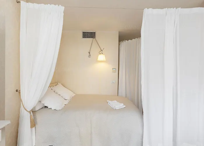 Cg Armenonville White Cannes