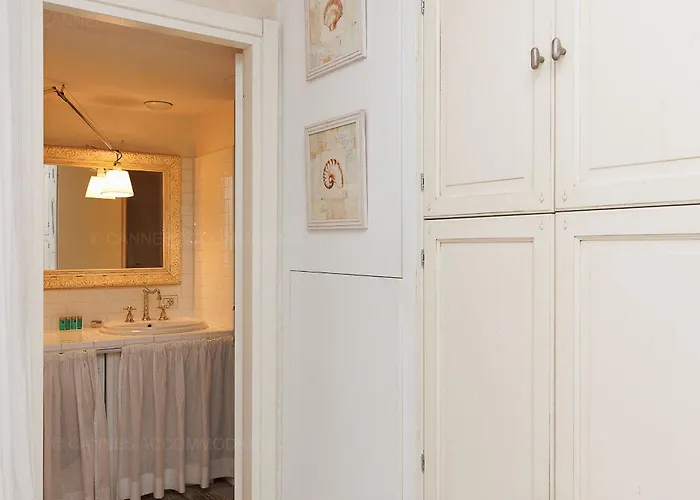 Cg Armenonville White Apartmán *