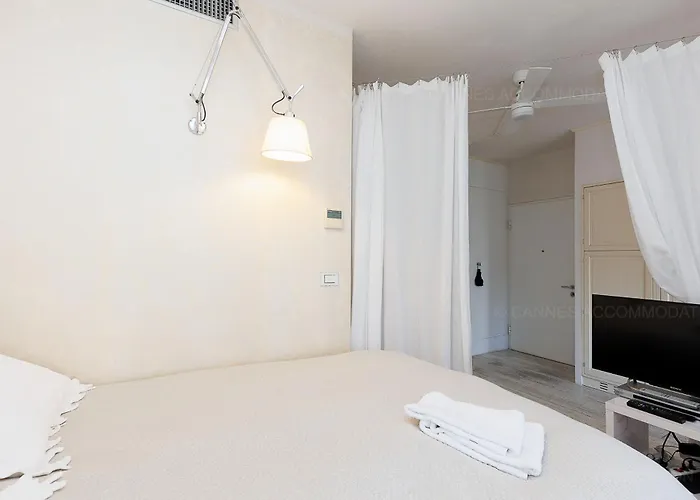 Cg Armenonville White Cannes